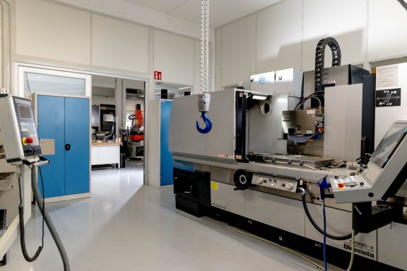 Flachbahnschleifmaschine